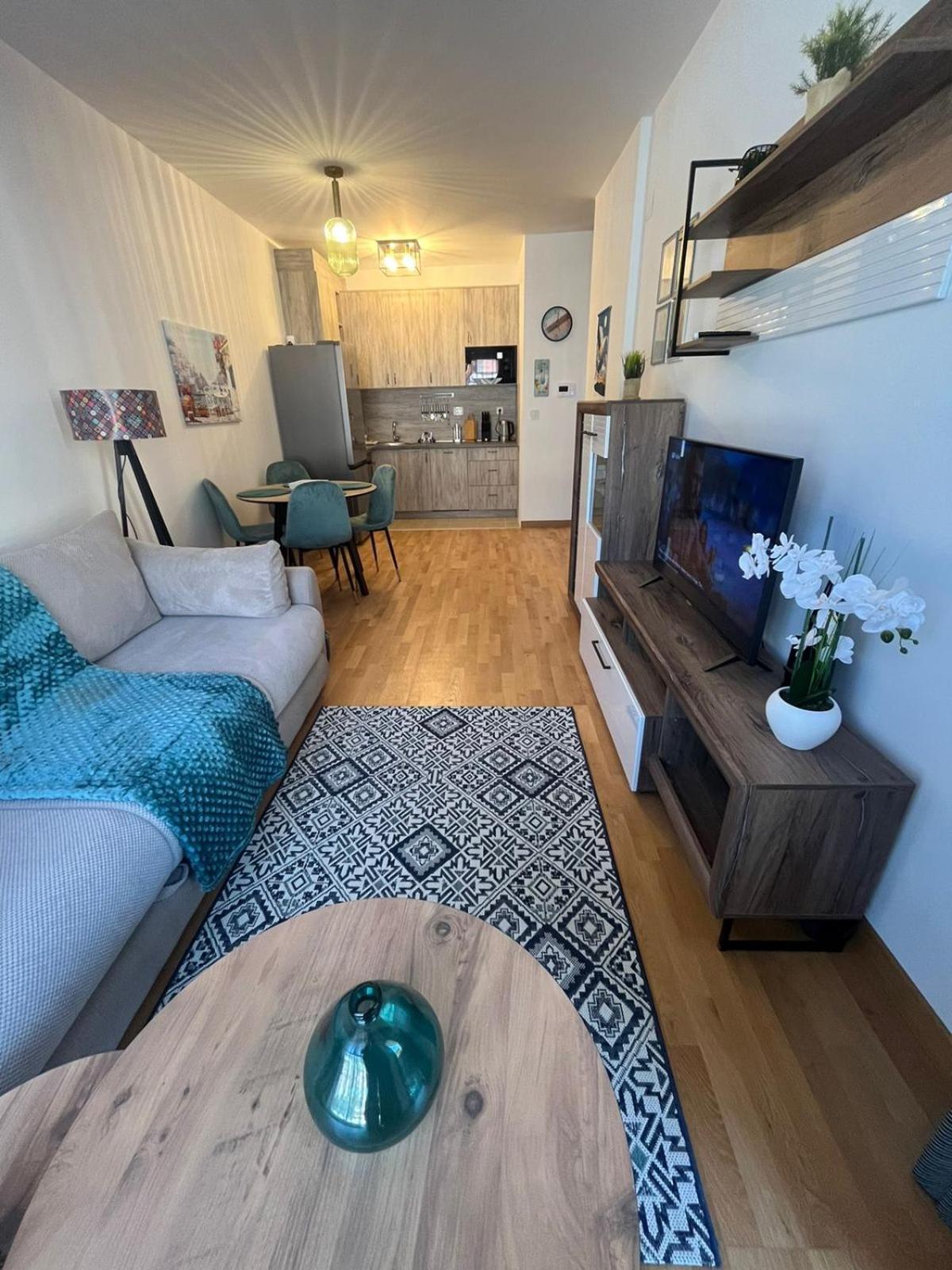 Apartment Kara Becici *